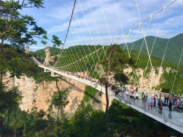張家界散客純玩新體驗(yàn) 跟對導(dǎo)游，遇見真正的仙境